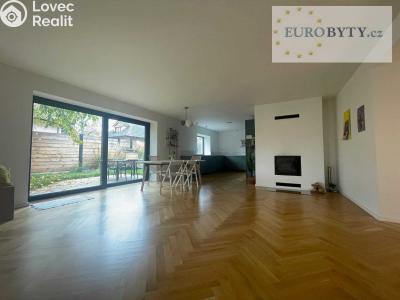 Продажа семейного дома Klecany, U lékárny č. 18