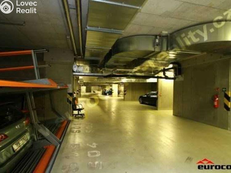 Pronájem garážového stání Praha, Pod Kavalírkou 1300 č. 3