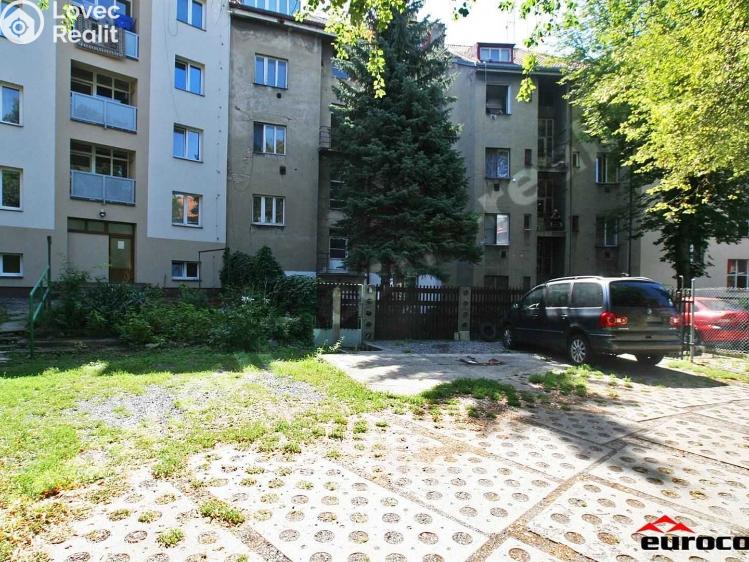 Оренда парковки Praha, Kbelská 648 č. 1
