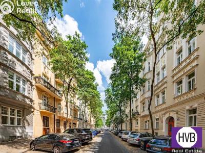 Prodej bytu 2+KK Praha, Mánesova č. 13