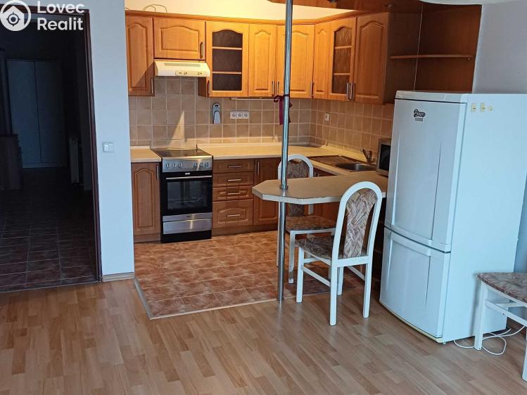 Продаж квартири 2+KK Milovice, Kaštanová č. 3
