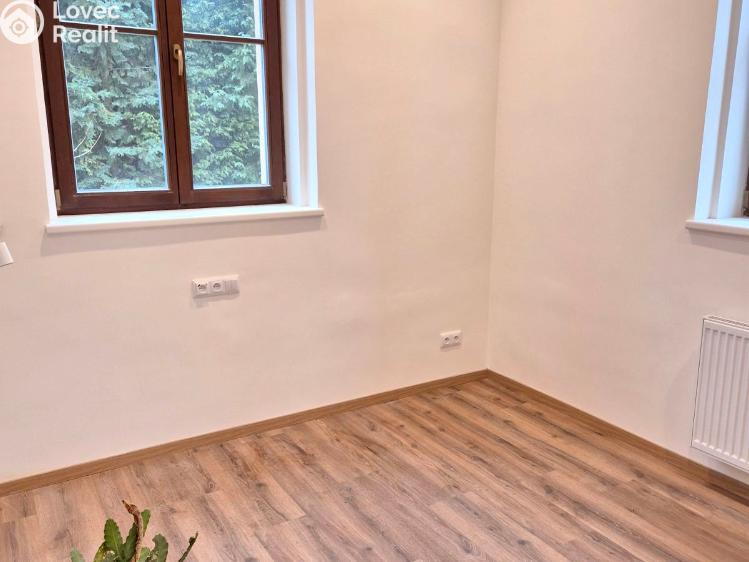 Pronájem bytu 3+KK Ondřejov, nám. 9. května 0 č. 12