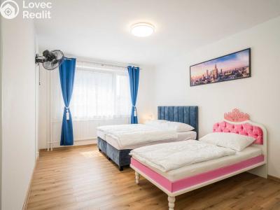 Продаж квартири 3+1 Praha, Mirotická 952 č. 22