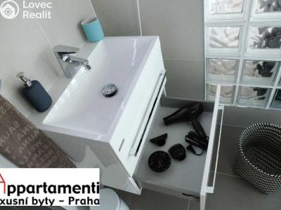 Sale apartment 1+KK Praha, Holandská 1051 č. 7