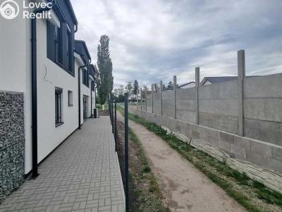 Prodej rodinného domu Pečky, Za Statkem č. 24