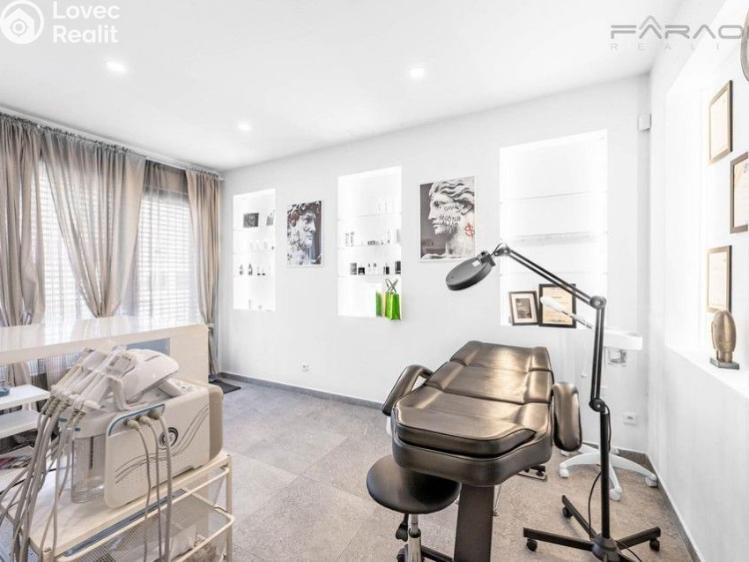 Prodej činžovního domu Neratovice, Vojtěšská č. 13