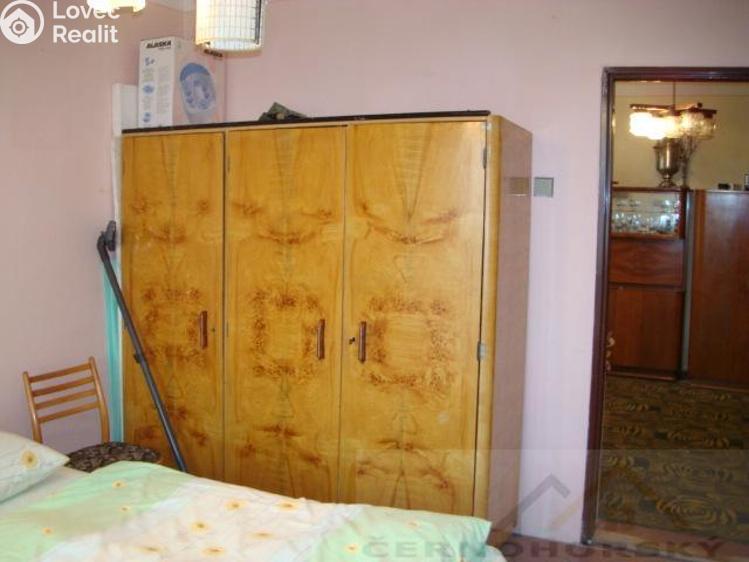 Prodej vícegeneračního domu Kněževes č. 12