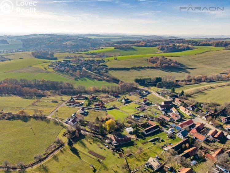 Sale building plot Čakov č. 7