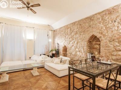 Продаж квартири 2+1 Praha, Karlova č. 1