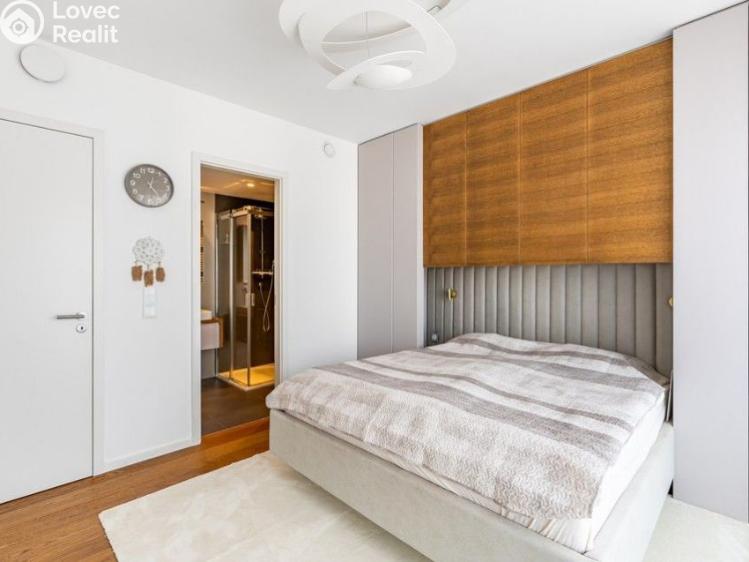 Prodej bytu 4+KK Praha, Na pomezí č. 12