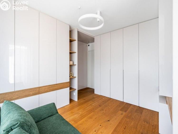 Prodej bytu 4+KK Praha, Na pomezí č. 15