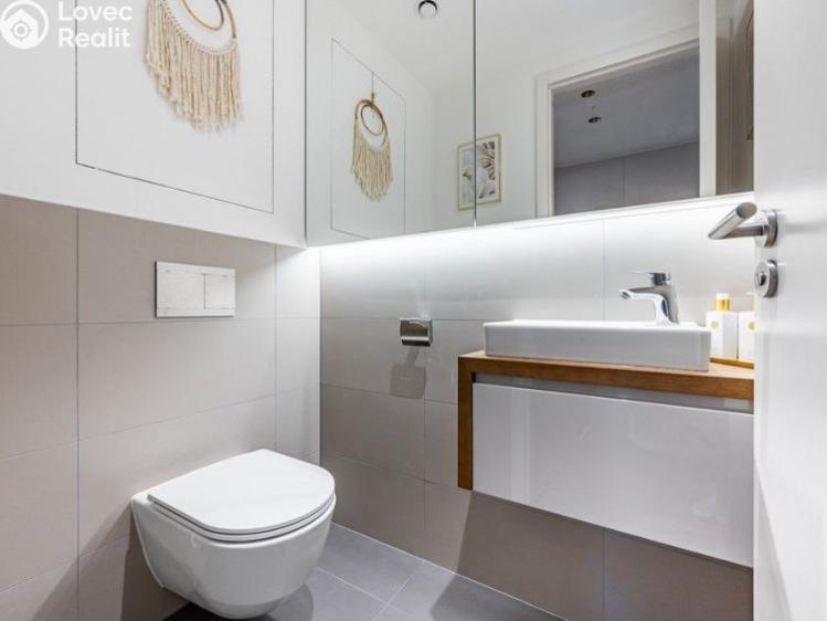 Prodej bytu 4+KK Praha, Na pomezí č. 19