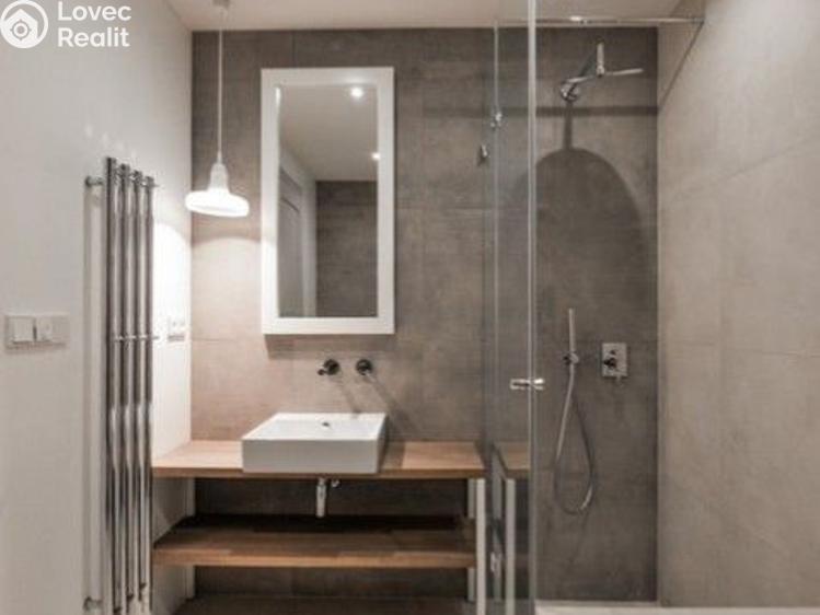 Pronájem bytu 3+KK Praha, Laubova č. 9