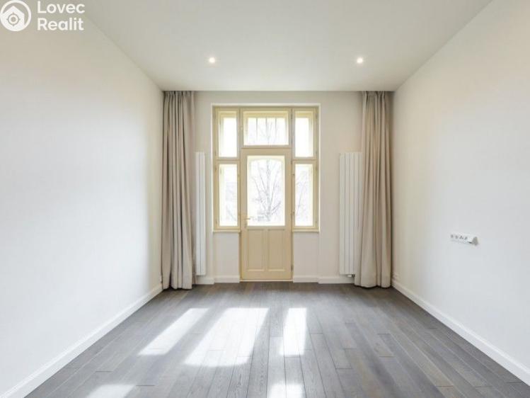 Pronájem bytu 3+KK Praha, Laubova č. 21