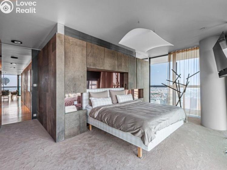 Продаж квартири 4+KK Praha, Milevská č. 13