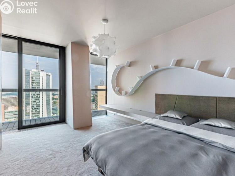 Продаж квартири 4+KK Praha, Milevská č. 16