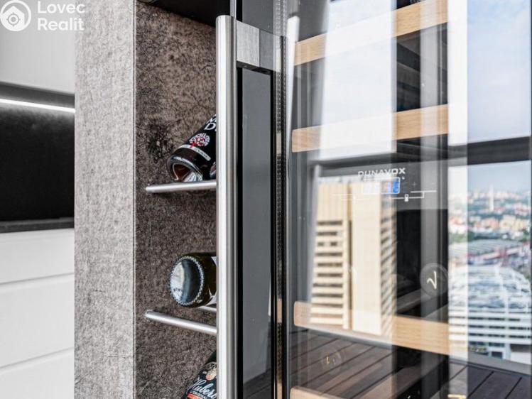 Продаж квартири 4+KK Praha, Milevská č. 20