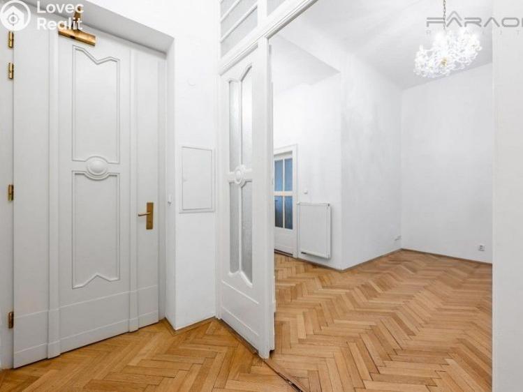 Prodej bytu 3+KK Praha, Růžová č. 12