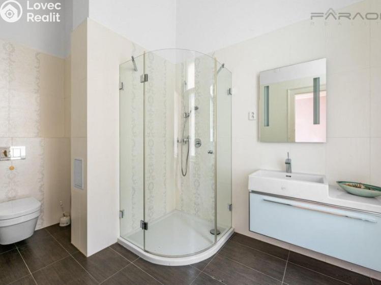 Sale apartment 3+KK Praha, Růžová č. 11