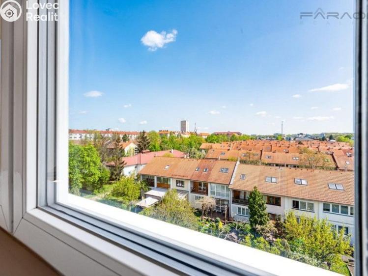 Prodej bytu 3+1 Praha, U kombinátu č. 2