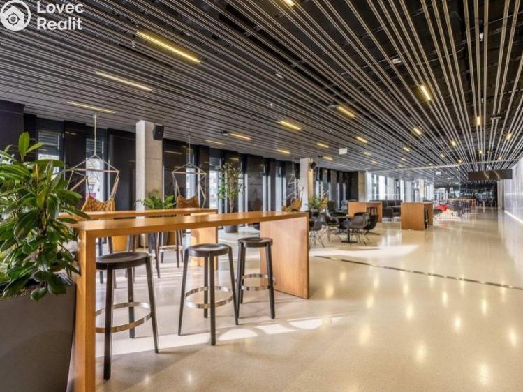 Rent office space Praha, Evropská č. 2