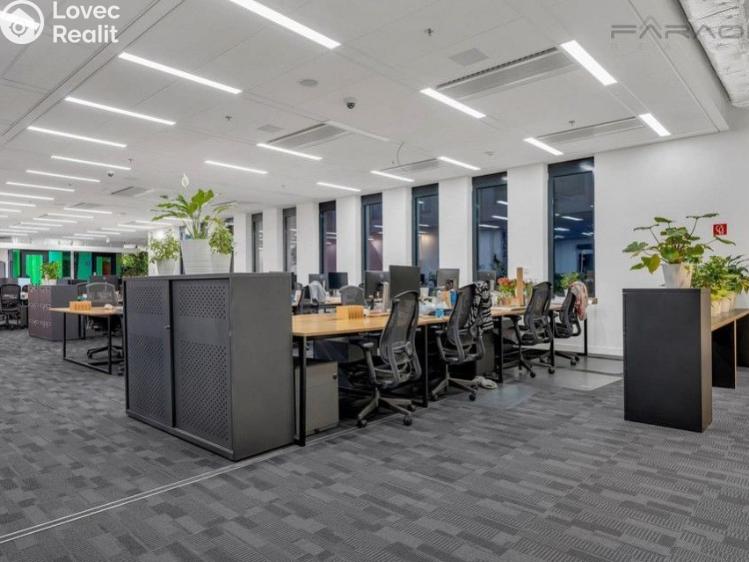 Rent office space Praha, Evropská č. 6