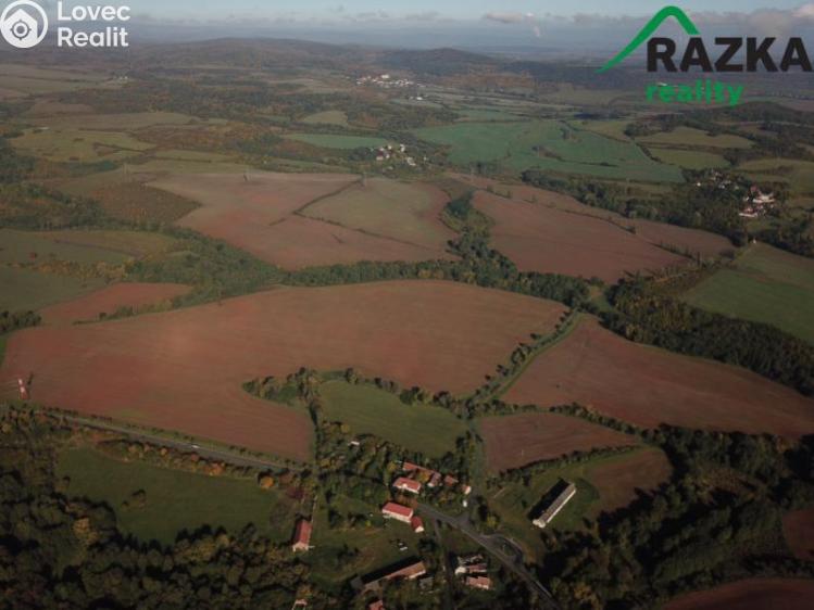 Prodej pole Lubenec č. 1