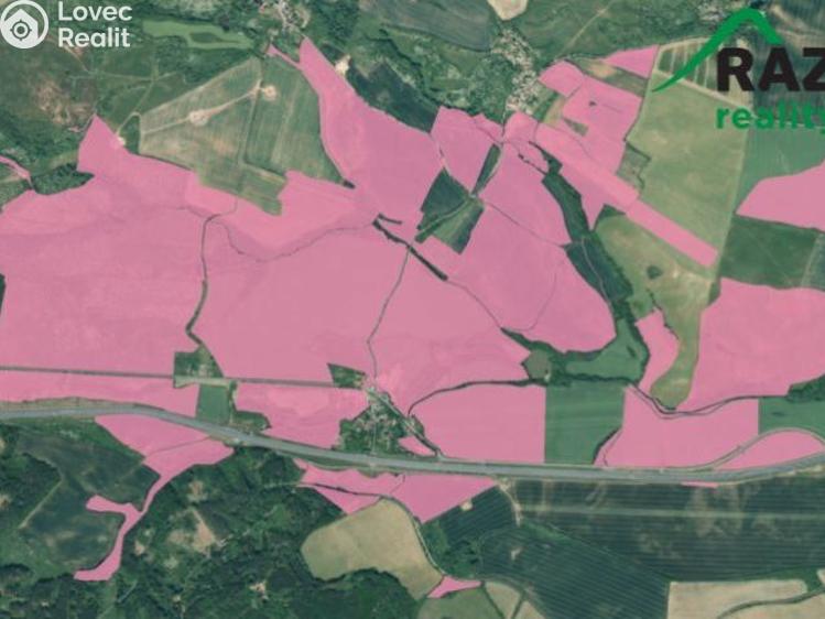 Prodej pole Lubenec č. 8