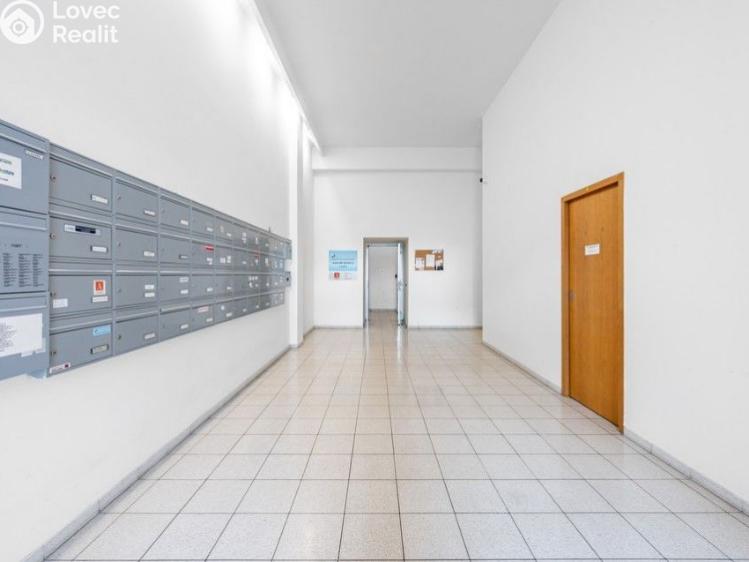 Prodej bytu 2+KK Praha, Korunní č. 12