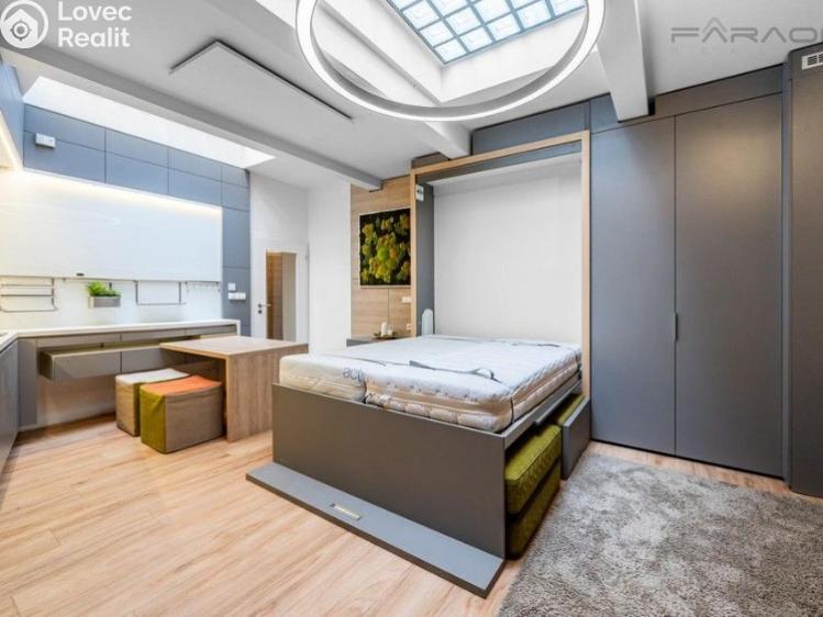 Продажа офисного помещения Praha, U plynárny č. 6