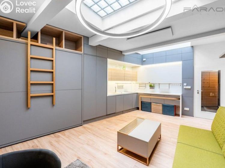 Продажа офисного помещения Praha, U plynárny č. 11