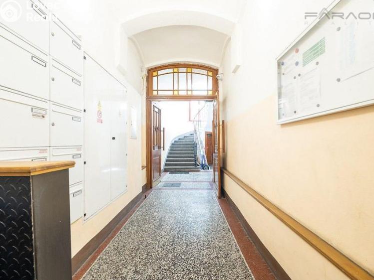Pronájem bytu 2+1 Praha, Karoliny Světlé č. 10