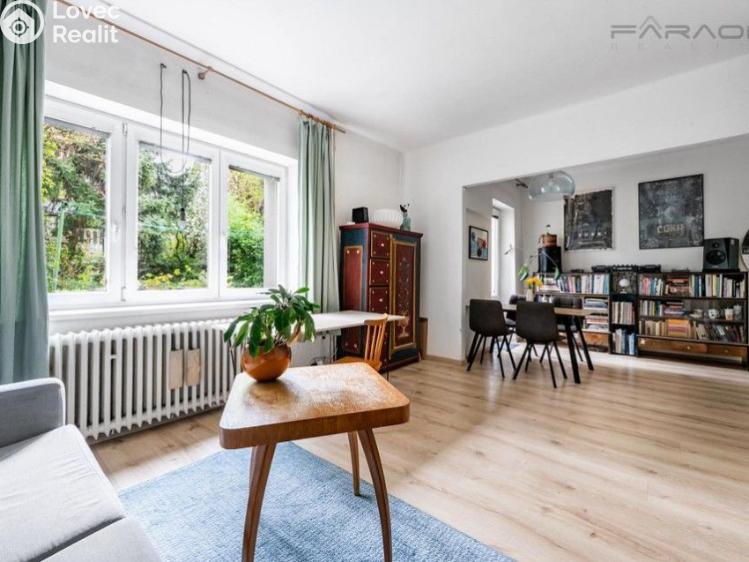 Sale family house Praha, Hlavní č. 4