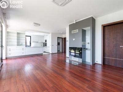 Продаж сімейного будинку Praha, Vlaštovčí č. 3