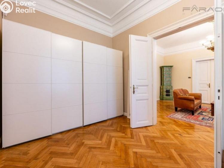 Pronájem bytu 4+1 Praha, Široká č. 4