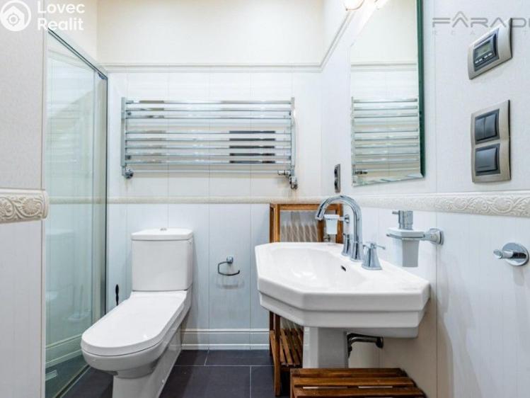 Pronájem bytu 4+1 Praha, Široká č. 11