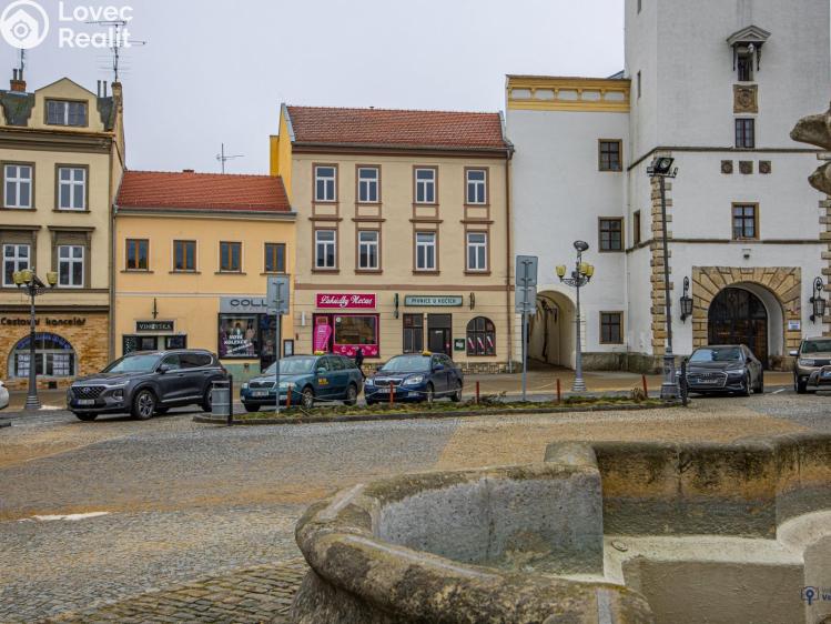 Prodej činžovního domu Vyškov, Masarykovo náměstí č. 1