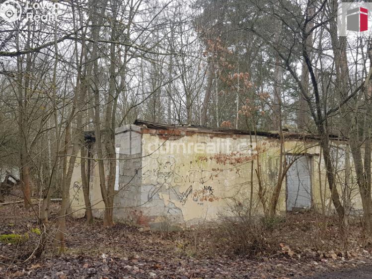 Prodej komerčního pozemku Luštěnice č. 3