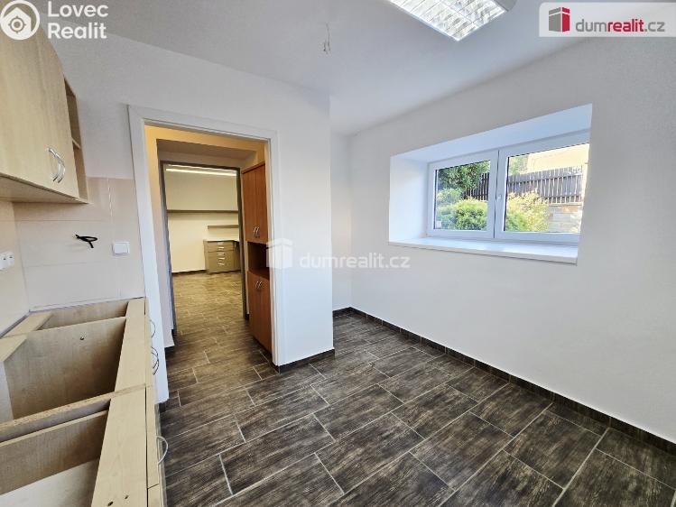 Pronájem kanceláře Praha 14, V chaloupkách č. 58