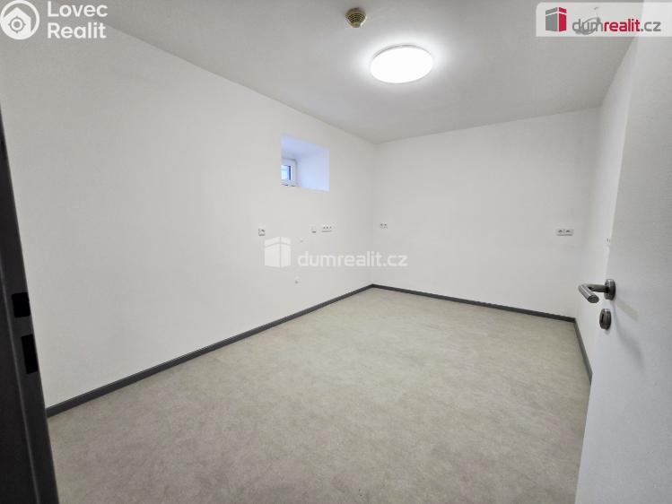 Pronájem kanceláře Praha 14, V chaloupkách č. 52
