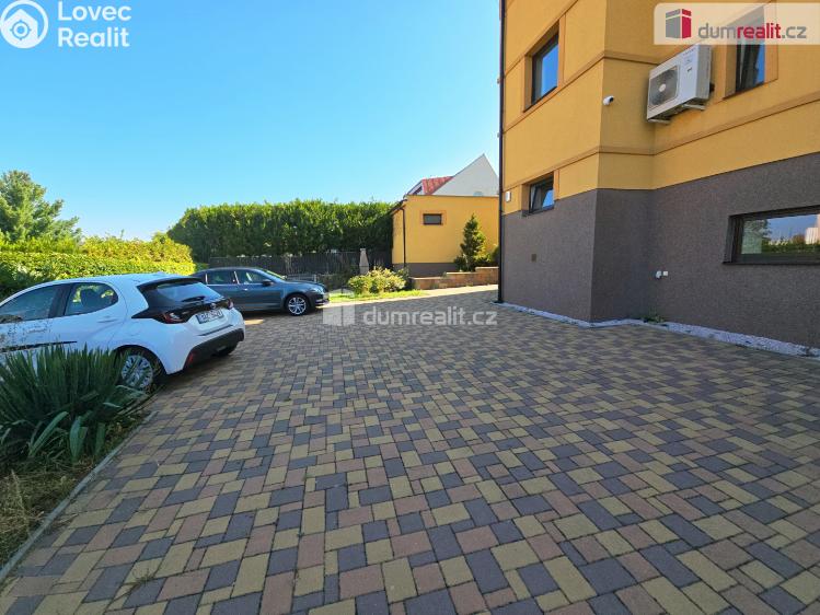 Pronájem kanceláře Praha 14, V chaloupkách č. 65