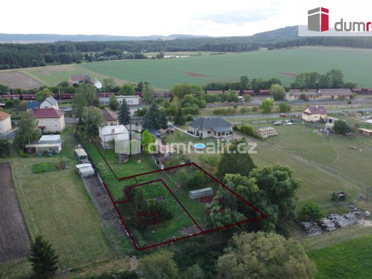 Prodej stavebního pozemku Vroutek, Nádražní č. 8