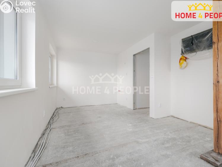 Prodej činžovního domu Praha-Březiněves, Na hlavní č. 17