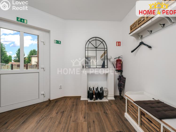 Prodej činžovního domu Praha-Březiněves, Na hlavní č. 28