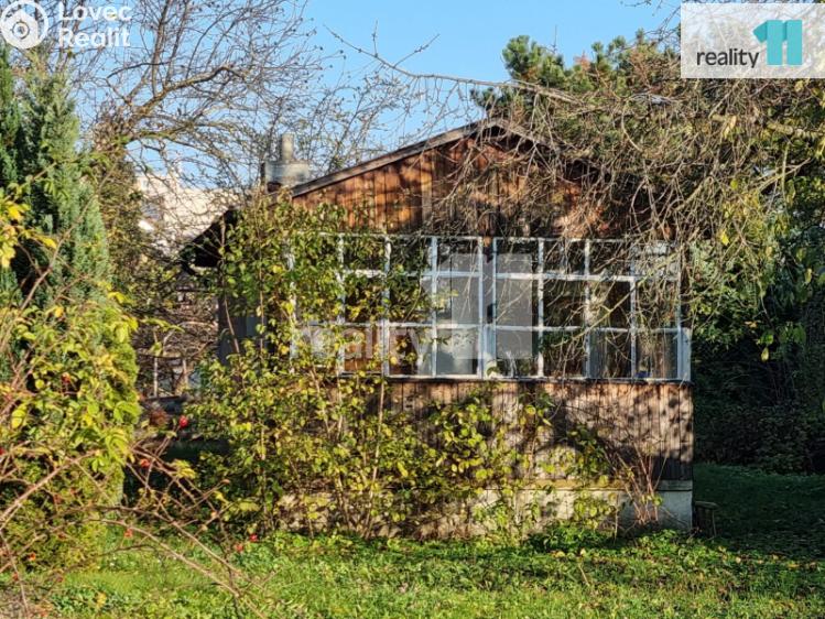 Pronájem stavebního pozemku Praha-Kunratice, Houbařská č. 3