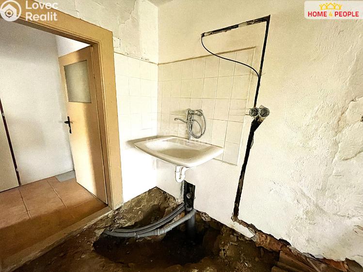 Prodej chalupy Strašín č. 20