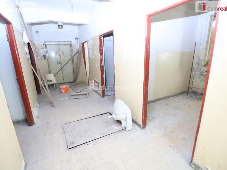 Prodej komerční nemovitosti Karlovy Vary, Sokolovská č. 31