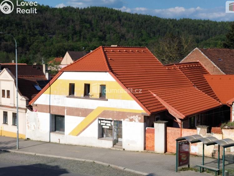 Sale family house Starý Plzenec, Masarykovo náměstí č. 6