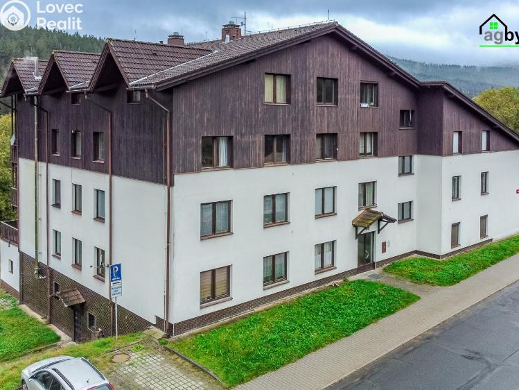 Продаж квартири 2+KK Železná Ruda, 1. máje č. 15