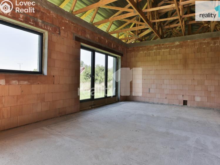 Prodej rodinného domu Bukovany č. 6